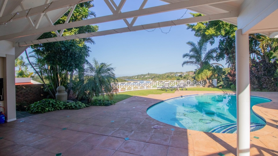 6 Bedroom Property for Sale in Beacon Bay Eastern Cape